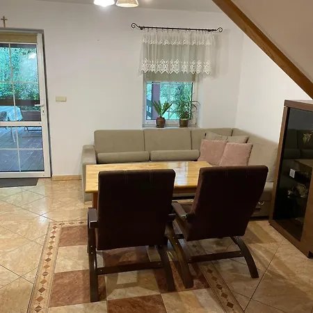 Сasa de vacaciones Dom Nad Samym Bugiem 2h Od Warszawy Klepaczew
