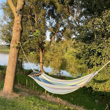 Dom Nad Samym Bugiem 2h Od Warszawy Сasa de vacaciones